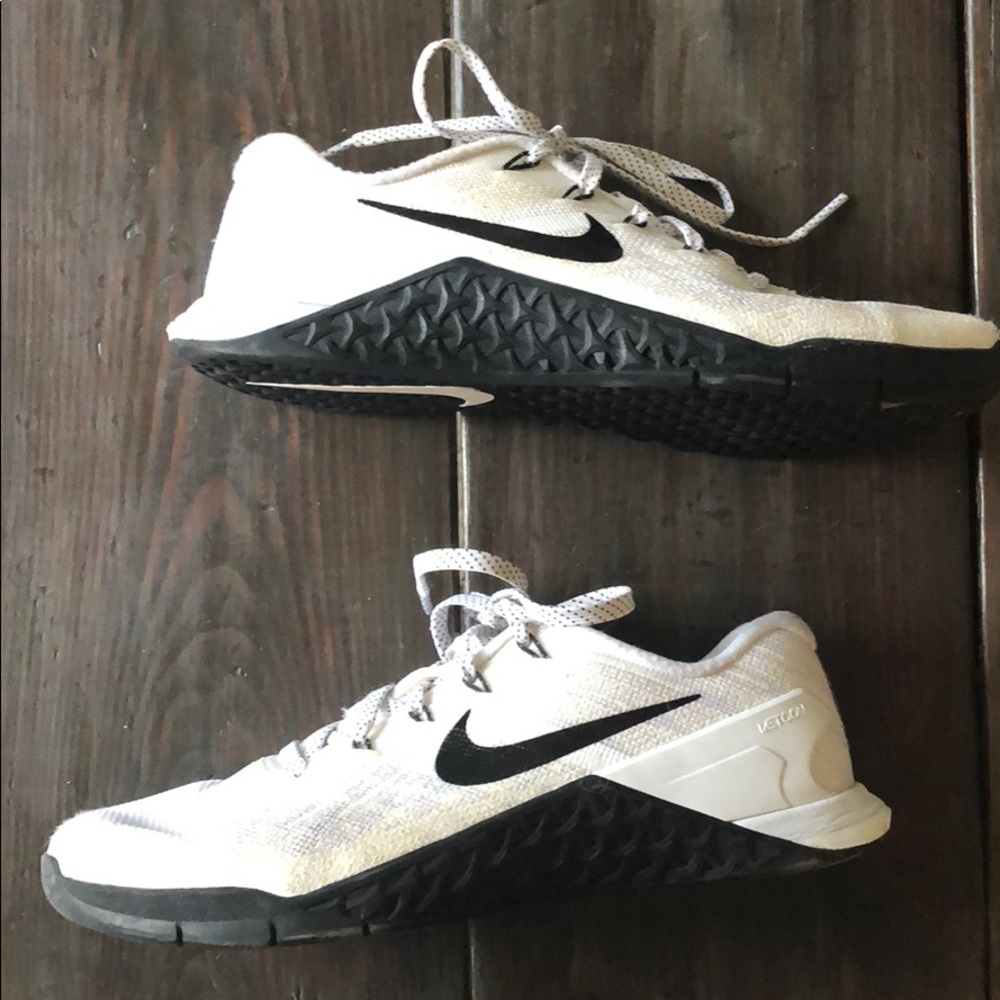 Women’s Nike Metcon sz 8.5